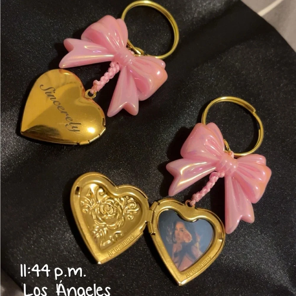 Gold Heart Locker sincerely keychain kali uchis singer